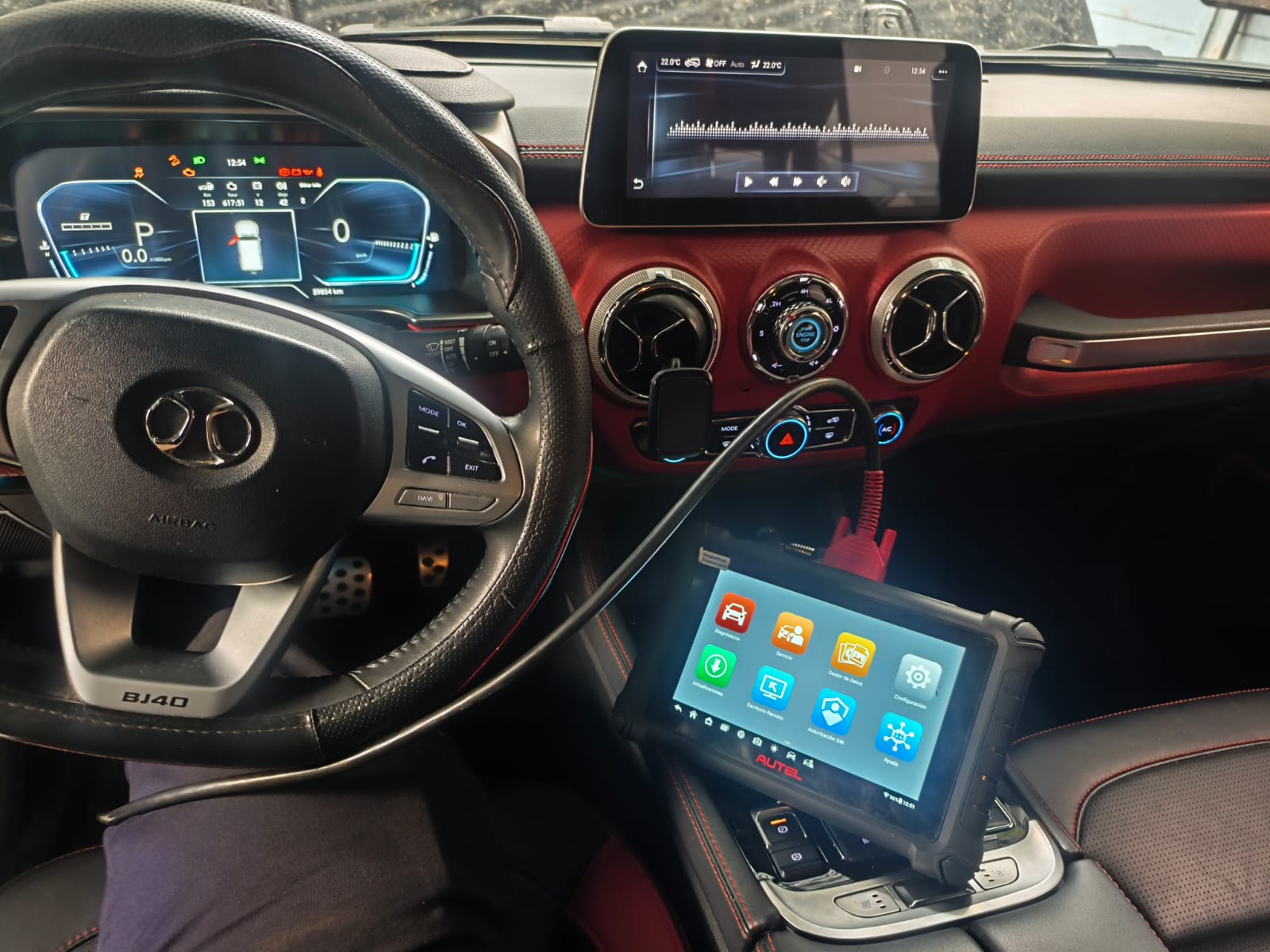 Diagnóstico automotriz con escáner Autel